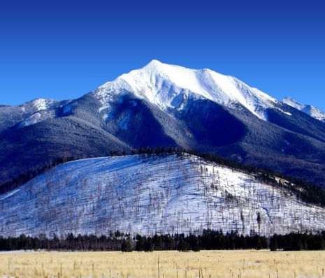 San_Francisco_Peaks,_winter.jpg